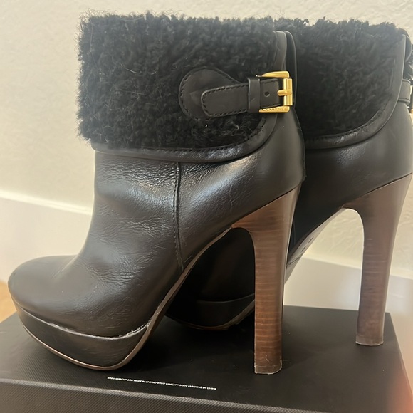 Coach black heeled platform booties w shearling ankles. Size 6 - Picture 2 of 10